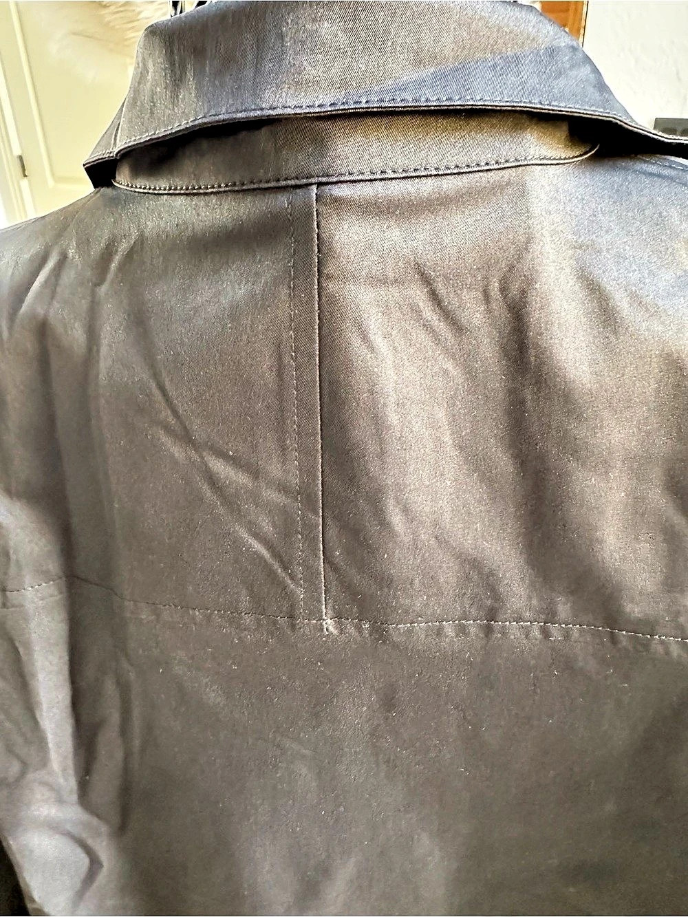 Women’s Cropped Utility Jacket - Picture 11 of 16